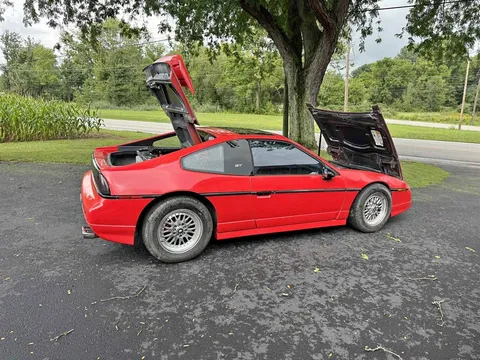 1988 Pontiac Fiero GT