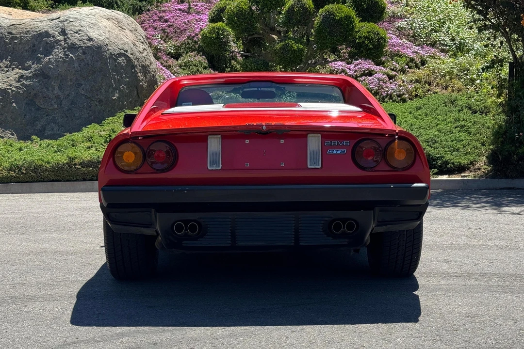 1988 Pontiac Fiero - Image 17 of 31