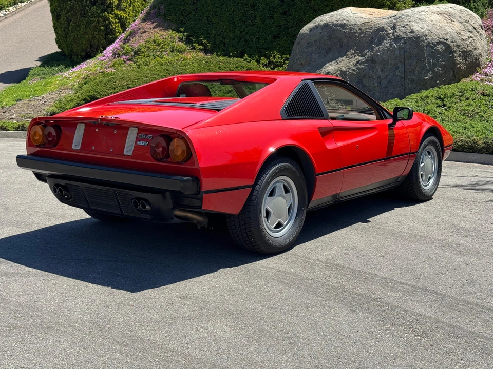 1988 Pontiac Fiero - Image 18 of 31