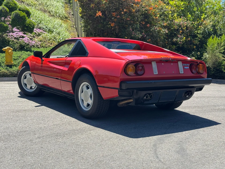 1988 Pontiac Fiero - Image 14 of 31