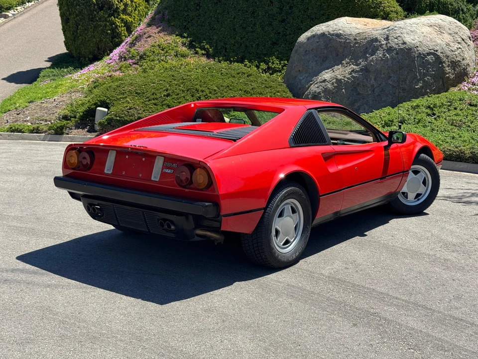 1988 Pontiac Fiero - Image 20 of 31