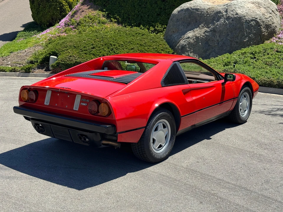 1988 Pontiac Fiero - Image 19 of 31