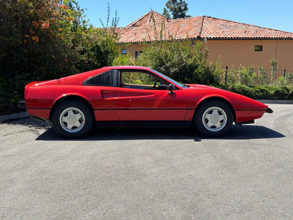 1988 Pontiac Fiero - Image 23 of 31