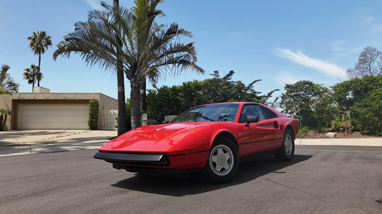 1988 Pontiac Fiero - Image 28 of 31