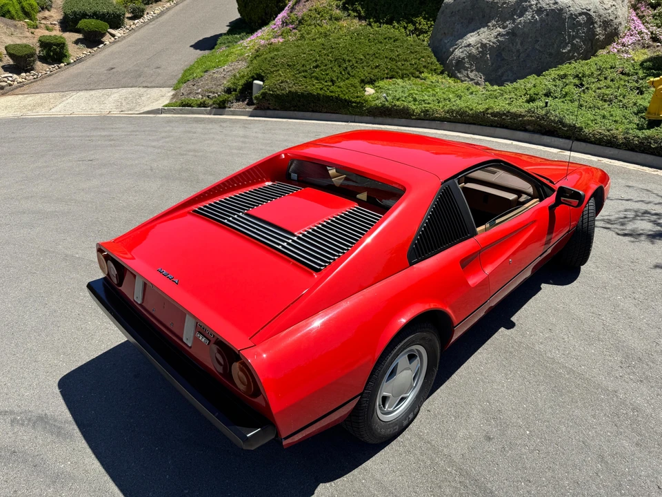 1988 Pontiac Fiero - Image 21 of 31