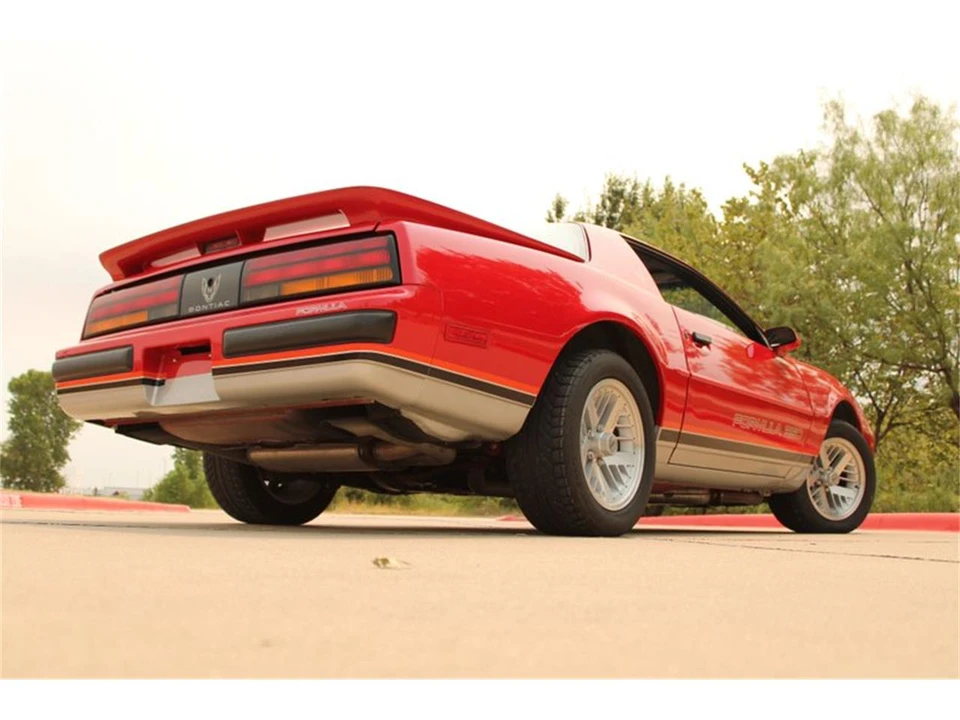 1988 Pontiac Firebird 3rd Gen - Image 21 of 31