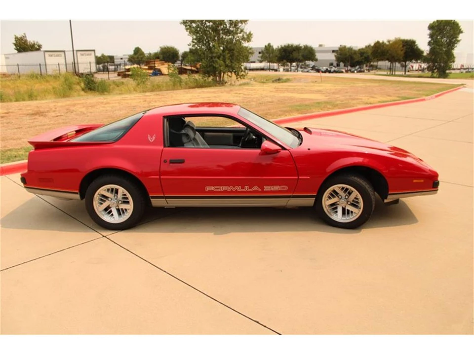 1988 Pontiac Firebird 3rd Gen - Image 22 of 31