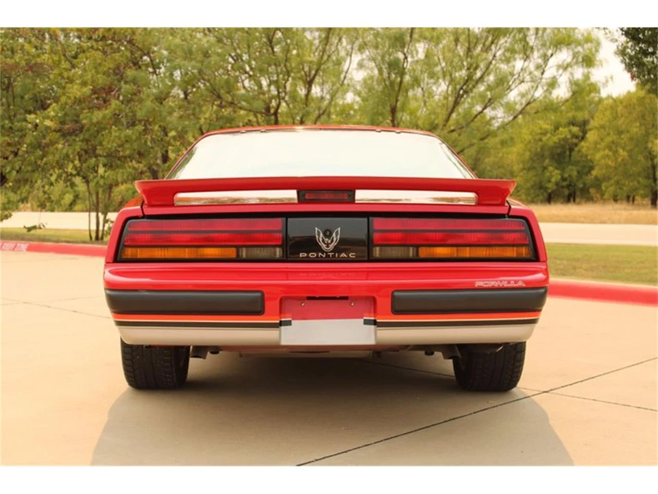 1988 Pontiac Firebird 3rd Gen - Image 17 of 31