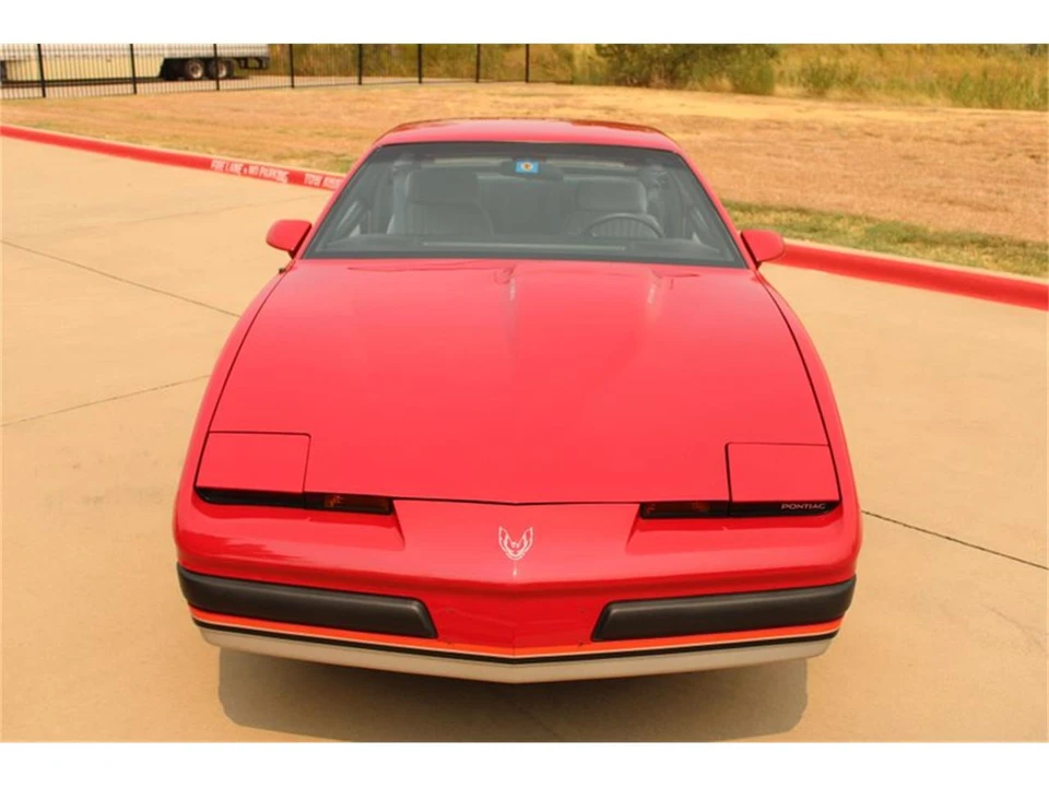 1988 Pontiac Firebird 3rd Gen - Image 28 of 31