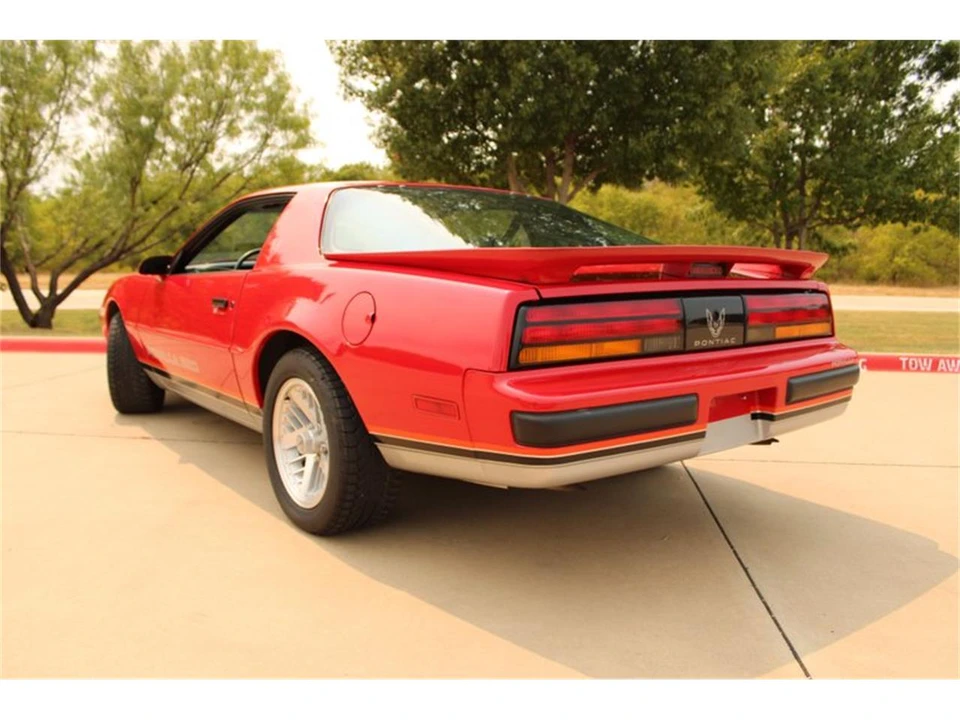 1988 Pontiac Firebird 3rd Gen - Image 14 of 31