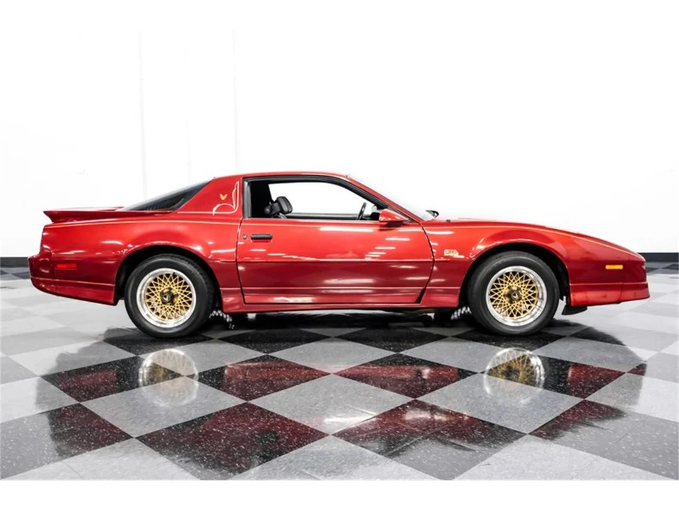 1988 Pontiac Firebird 3rd Gen - Image 12 of 31