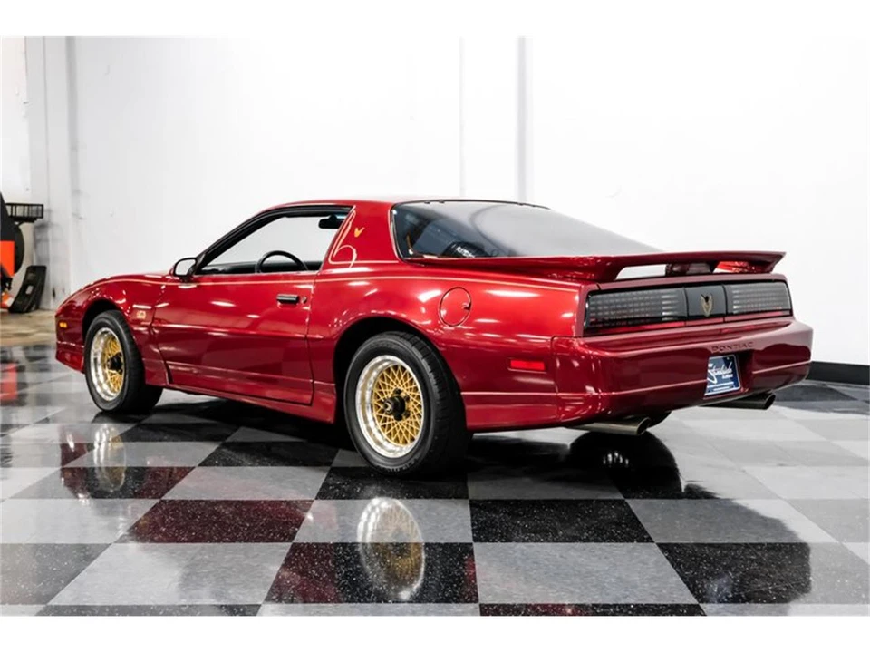 1988 Pontiac Firebird 3rd Gen - Image 7 of 31