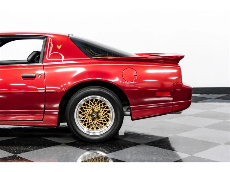 1988 Pontiac Firebird 3rd Gen - Image 22 of 31