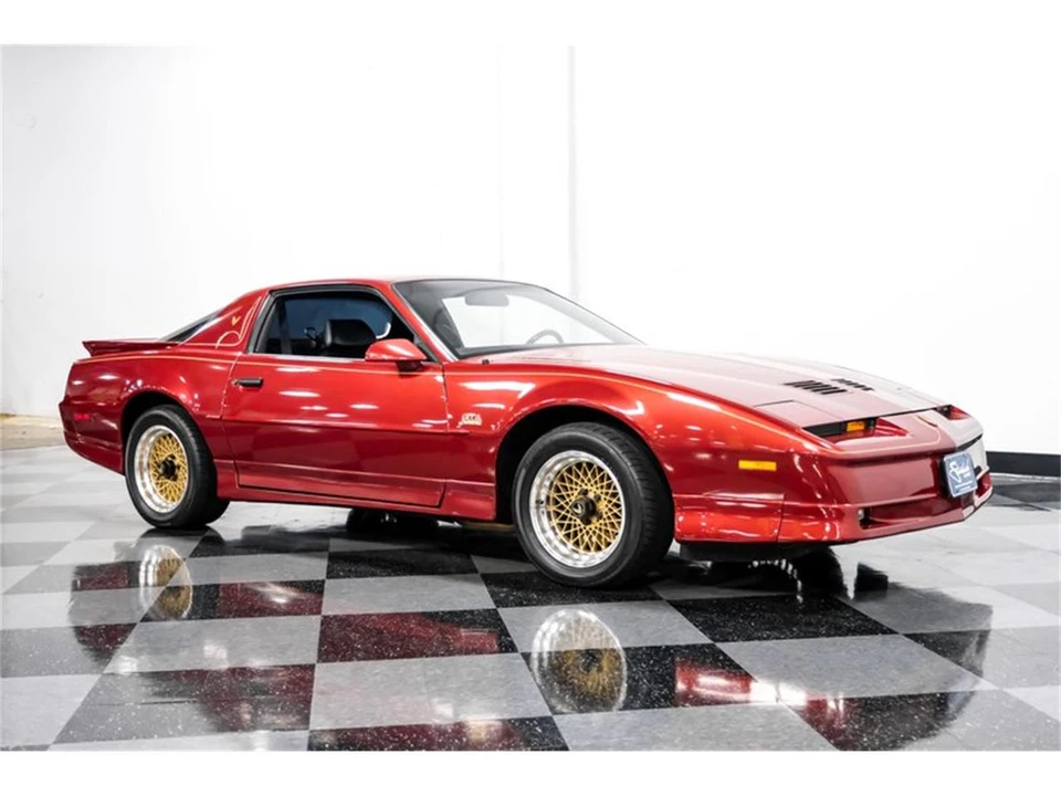 1988 Pontiac Firebird 3rd Gen - Image 13 of 31