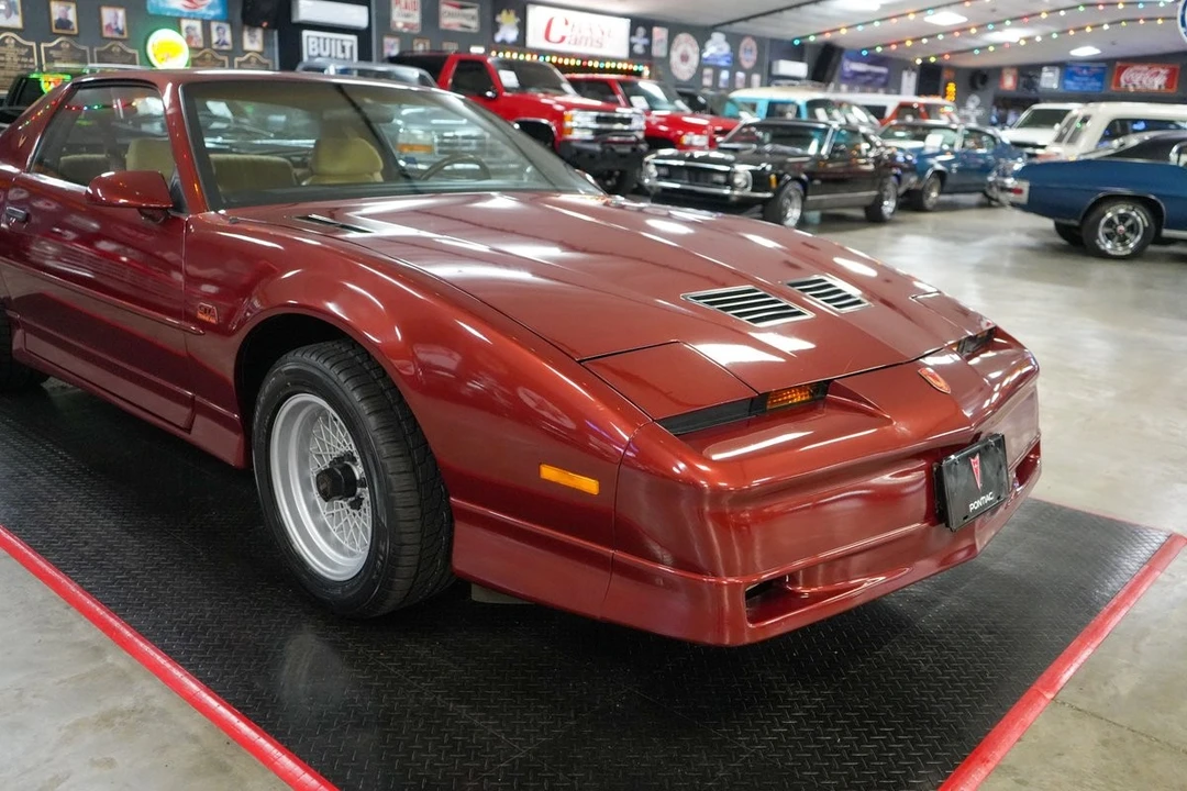 1988 Pontiac Firebird 3rd Gen - Image 30 of 31