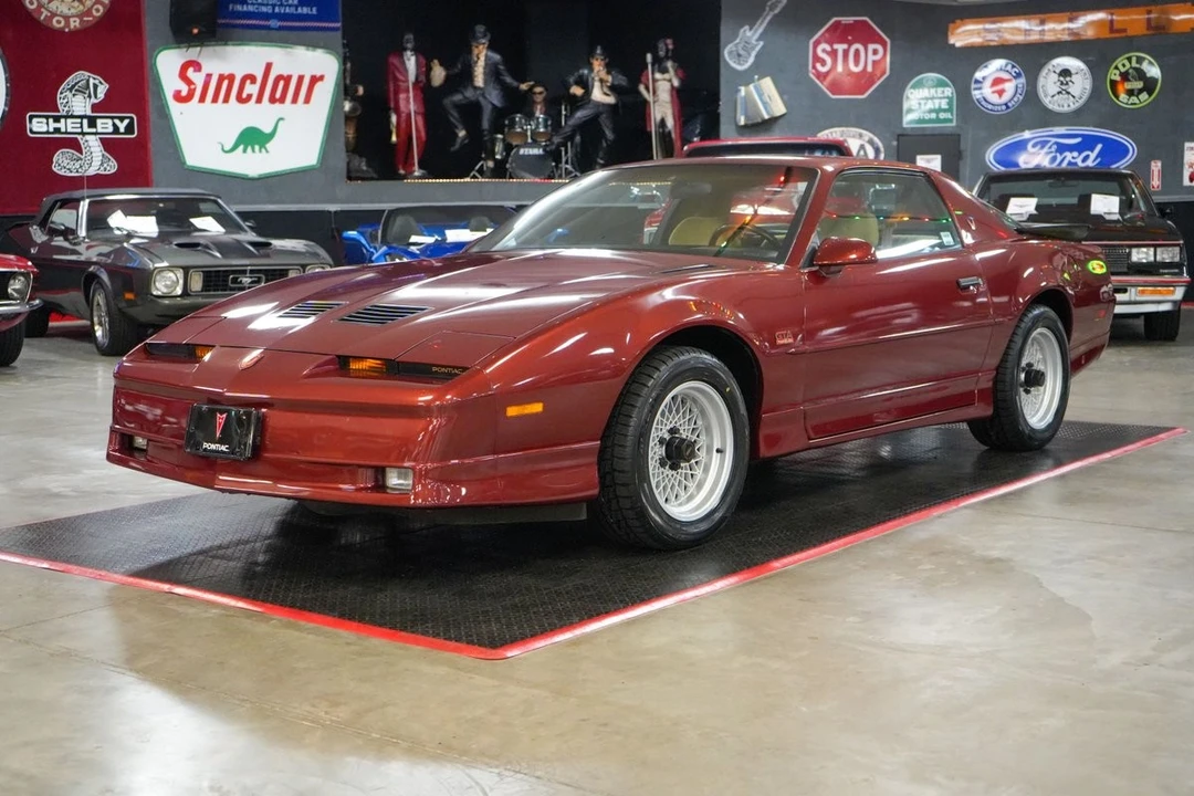 1988 Pontiac Firebird 3rd Gen - Image 19 of 31