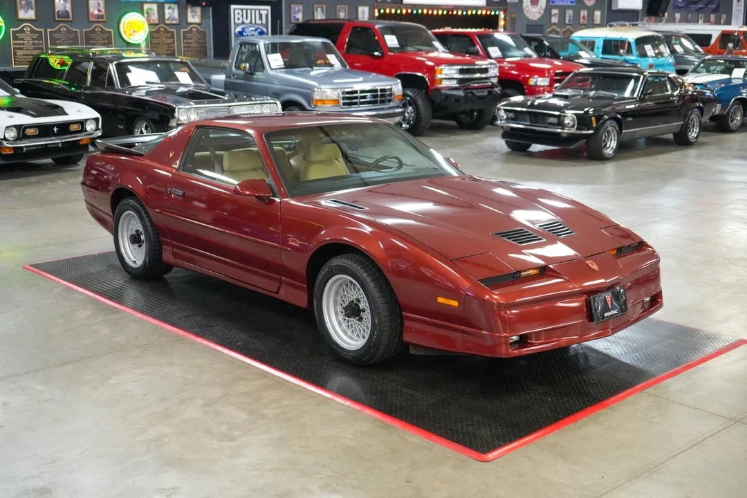 1988 Pontiac Firebird 3rd Gen - Image 17 of 31