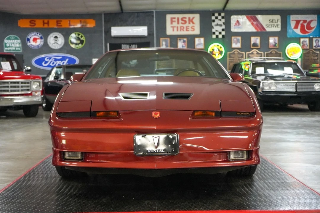 1988 Pontiac Firebird 3rd Gen - Image 26 of 31