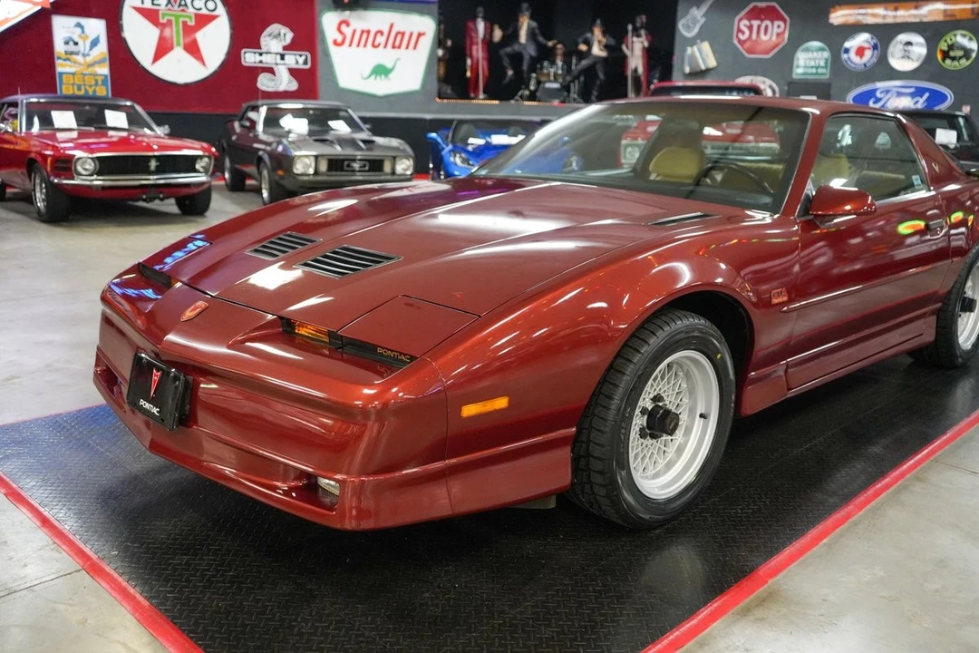 1988 Pontiac Firebird 3rd Gen - Image 27 of 31