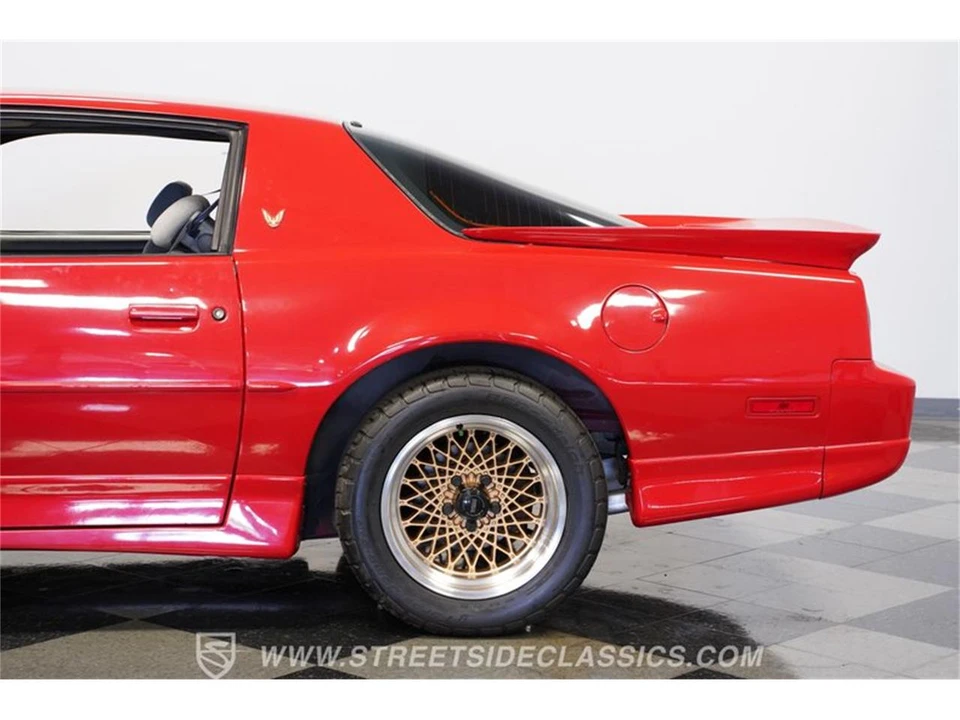 1988 Pontiac Firebird 3rd Gen - Image 23 of 31