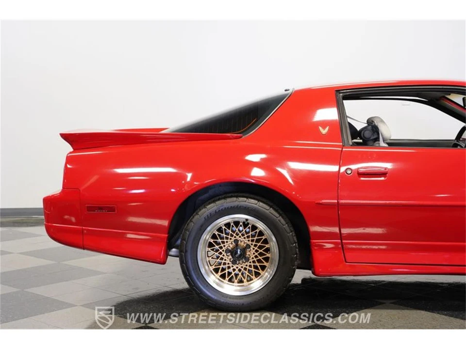 1988 Pontiac Firebird 3rd Gen - Image 28 of 31
