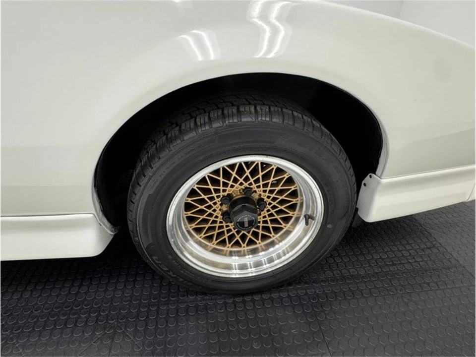 1988 Pontiac Firebird 3rd Gen - Image 26 of 31
