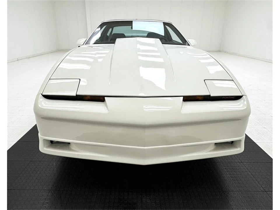 1988 Pontiac Firebird 3rd Gen - Image 11 of 31