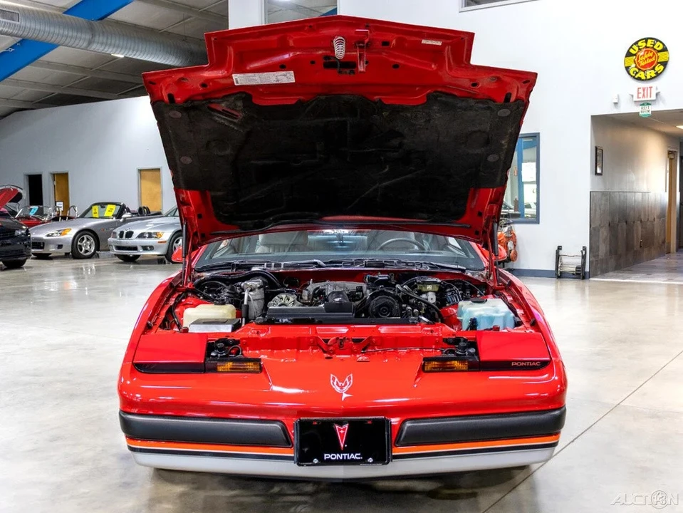 1988 Pontiac Firebird 3rd Gen - Image 10 of 21