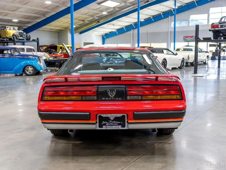 1988 Pontiac Firebird 3rd Gen - Image 6 of 21