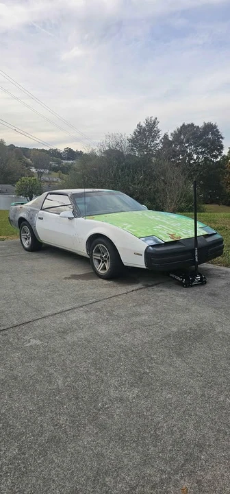 1988 Pontiac Firebird 3rd Gen - Image 2 of 4