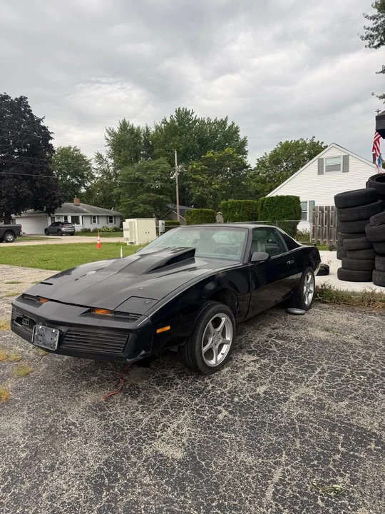 1988 Pontiac Firebird 3rd Gen - Image 2 of 14