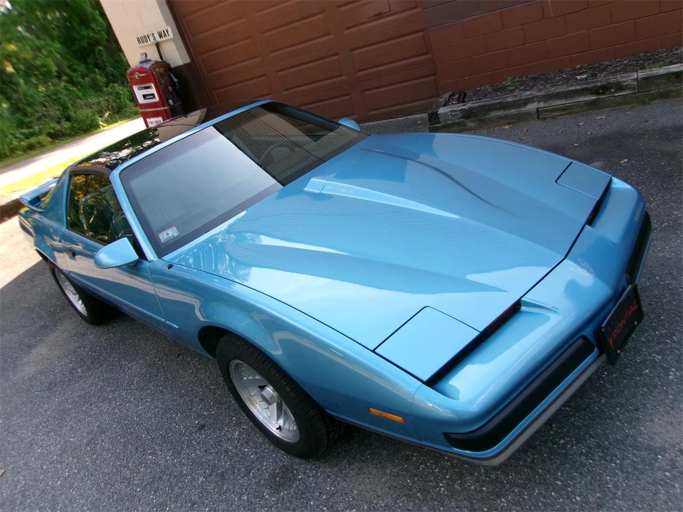 1988 Pontiac Firebird Formula 3rd Gen - Image 13 of 31