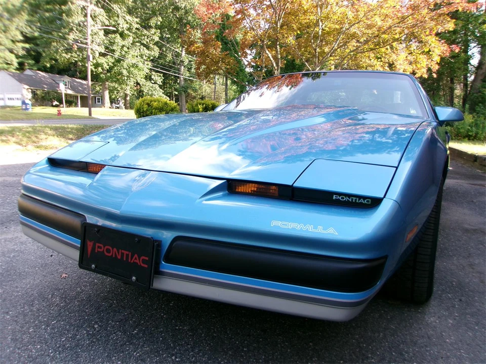 1988 Pontiac Firebird Formula 3rd Gen - Image 16 of 31