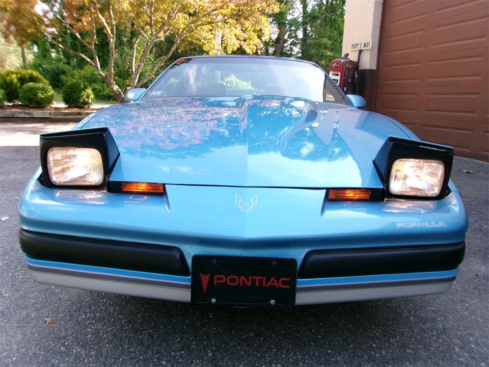 1988 Pontiac Firebird Formula 3rd Gen - Image 15 of 31
