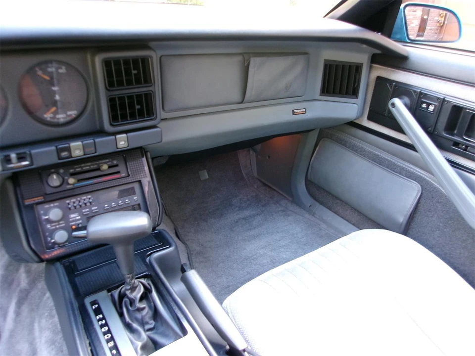 1988 Pontiac Firebird Formula 3rd Gen - Image 20 of 31