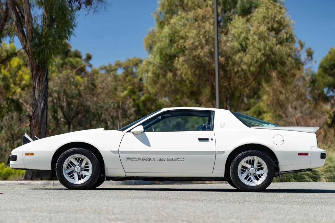 1988 Pontiac Firebird 3rd Gen - Image 3 of 31