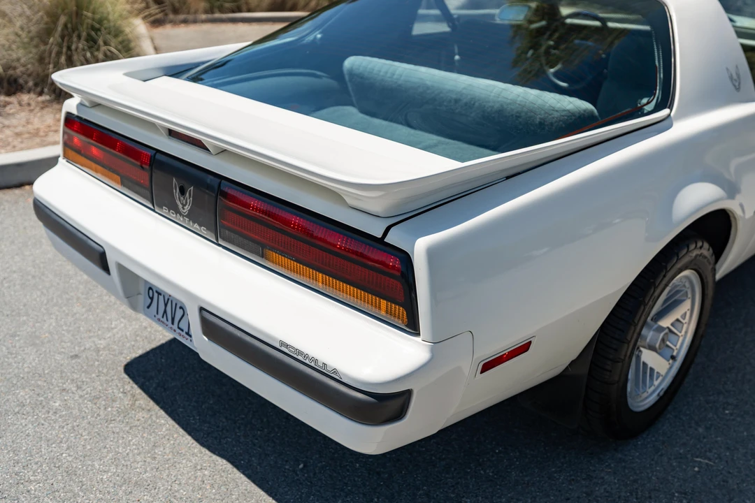 1988 Pontiac Firebird 3rd Gen - Image 25 of 31