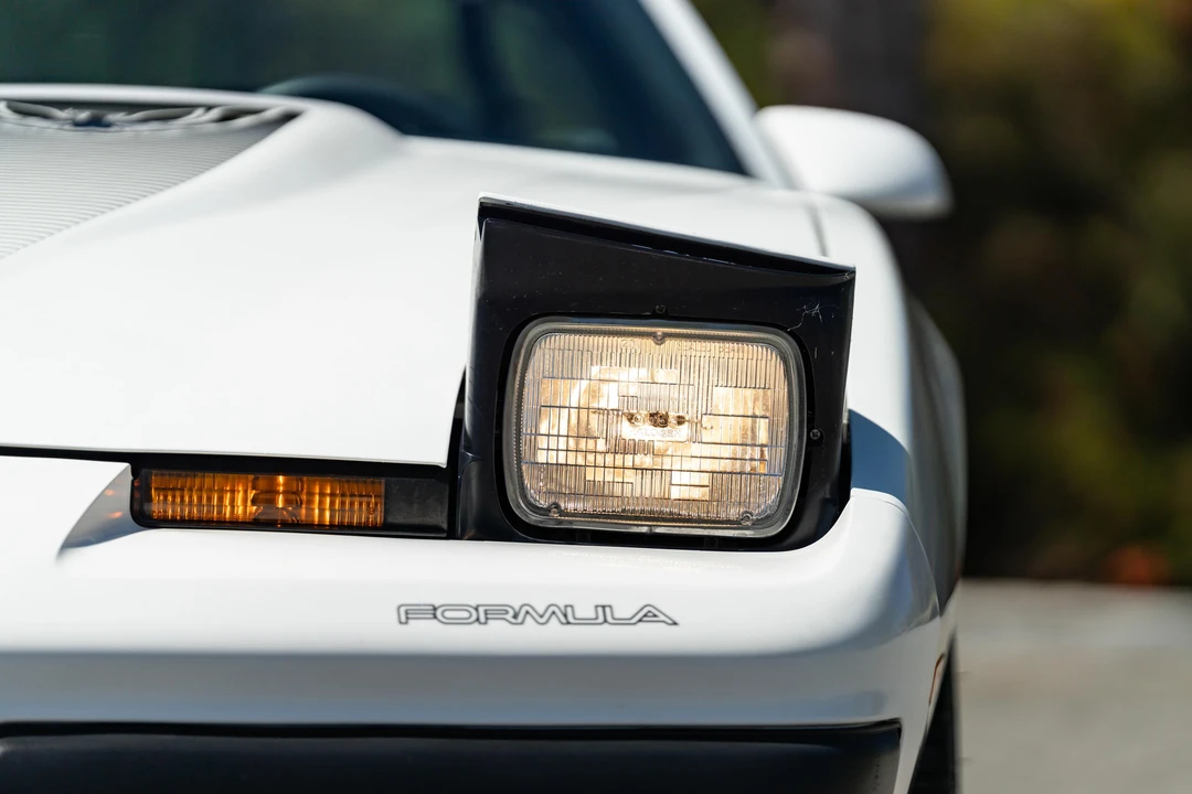 1988 Pontiac Firebird 3rd Gen - Image 13 of 31