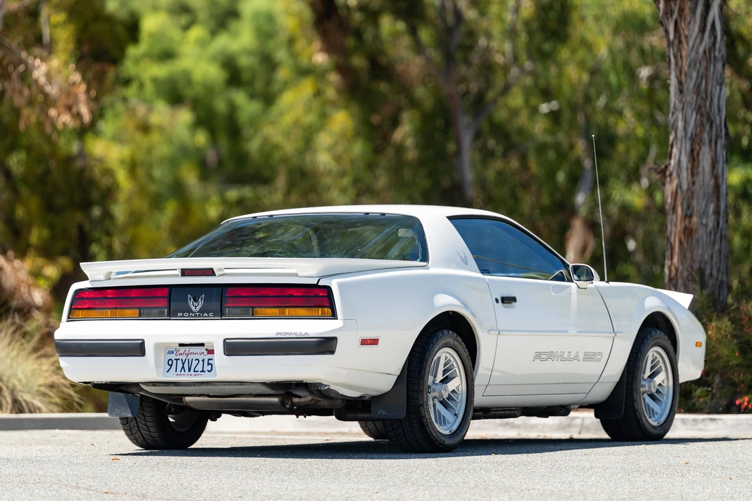 1988 Pontiac Firebird 3rd Gen - Image 7 of 31