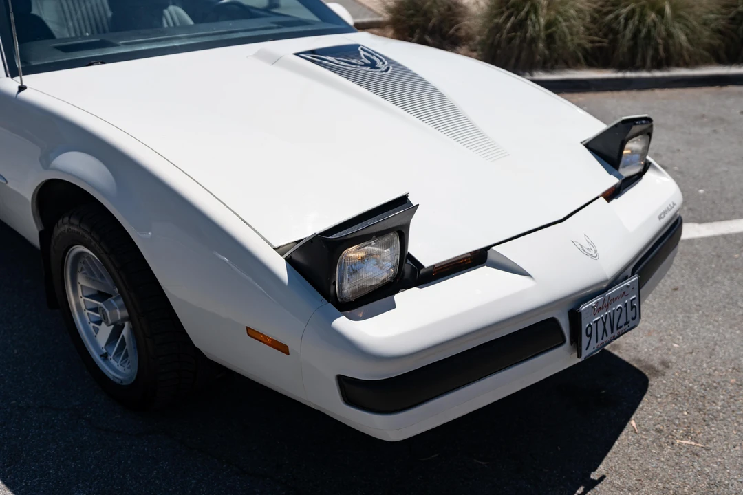 1988 Pontiac Firebird 3rd Gen - Image 9 of 31