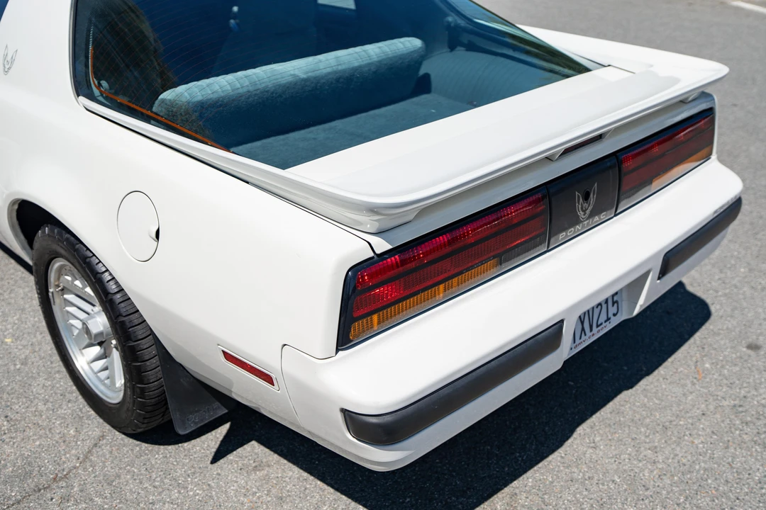 1988 Pontiac Firebird 3rd Gen - Image 20 of 31