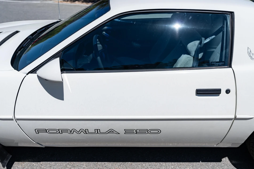 1988 Pontiac Firebird 3rd Gen - Image 18 of 31