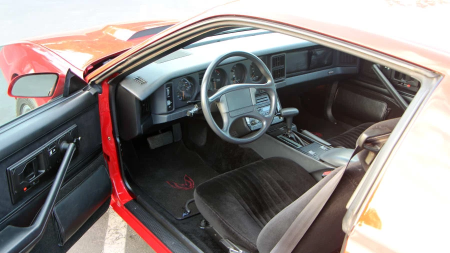 1988 Pontiac Firebird 3rd Gen - Image 5 of 9