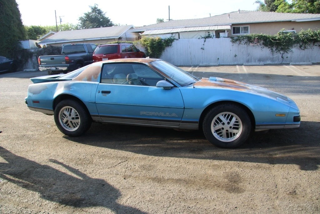 1988 Pontiac Firebird 3rd Gen - Image 9 of 21