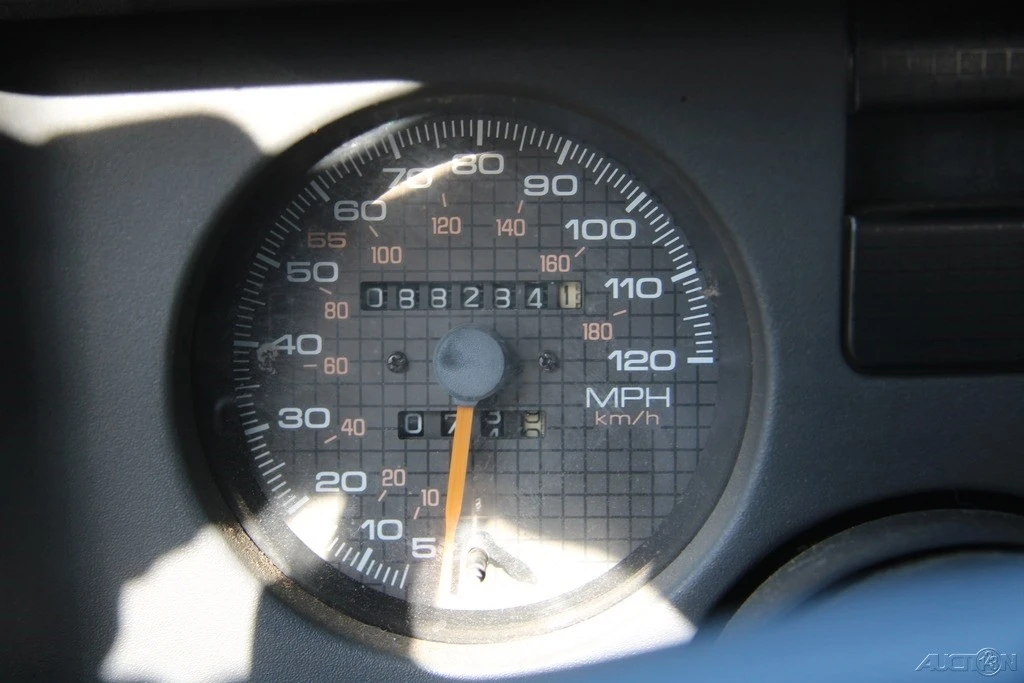 1988 Pontiac Firebird 3rd Gen - Image 17 of 21