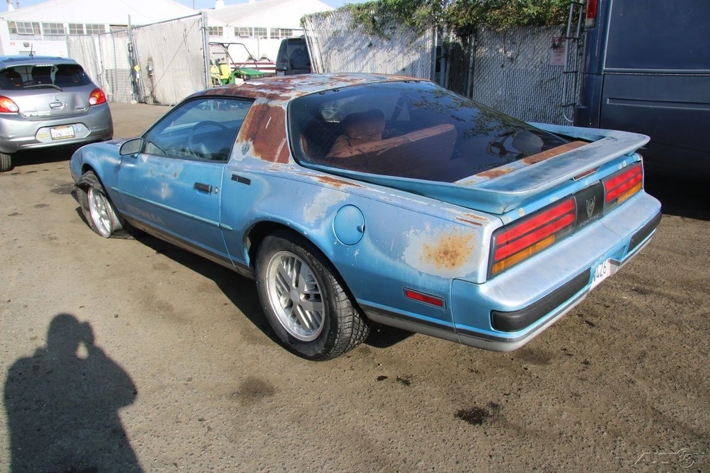 1988 Pontiac Firebird 3rd Gen - Image 5 of 21