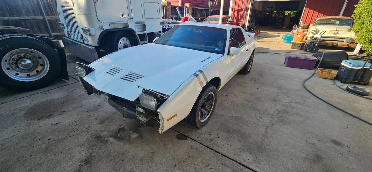 1988 Pontiac Firebird Formula 3rd Gen - Image 3 of 17