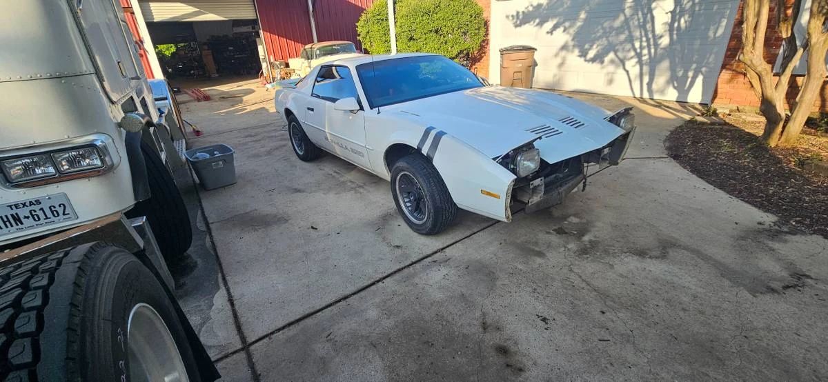1988 Pontiac Firebird Formula 3rd Gen - Image 5 of 17