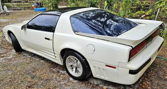 1988 Pontiac Firebird Formula Coupe 2D