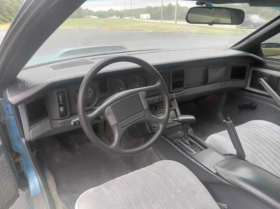 1988 Pontiac Firebird Formula 3rd Gen - Image 8 of 13
